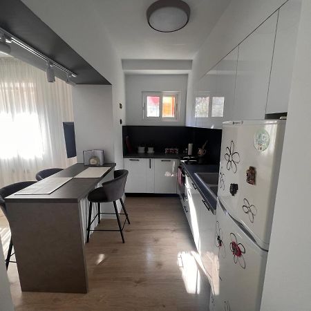 Amion Apartment In Center Of Tirana Exterior photo