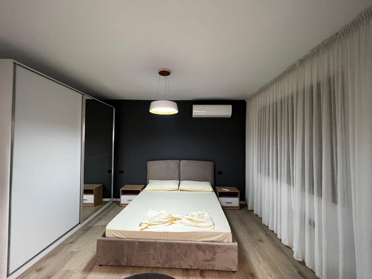 Amion Apartment In Center Of Tirana Exterior photo