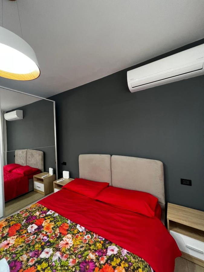 Amion Apartment In Center Of Tirana Exterior photo