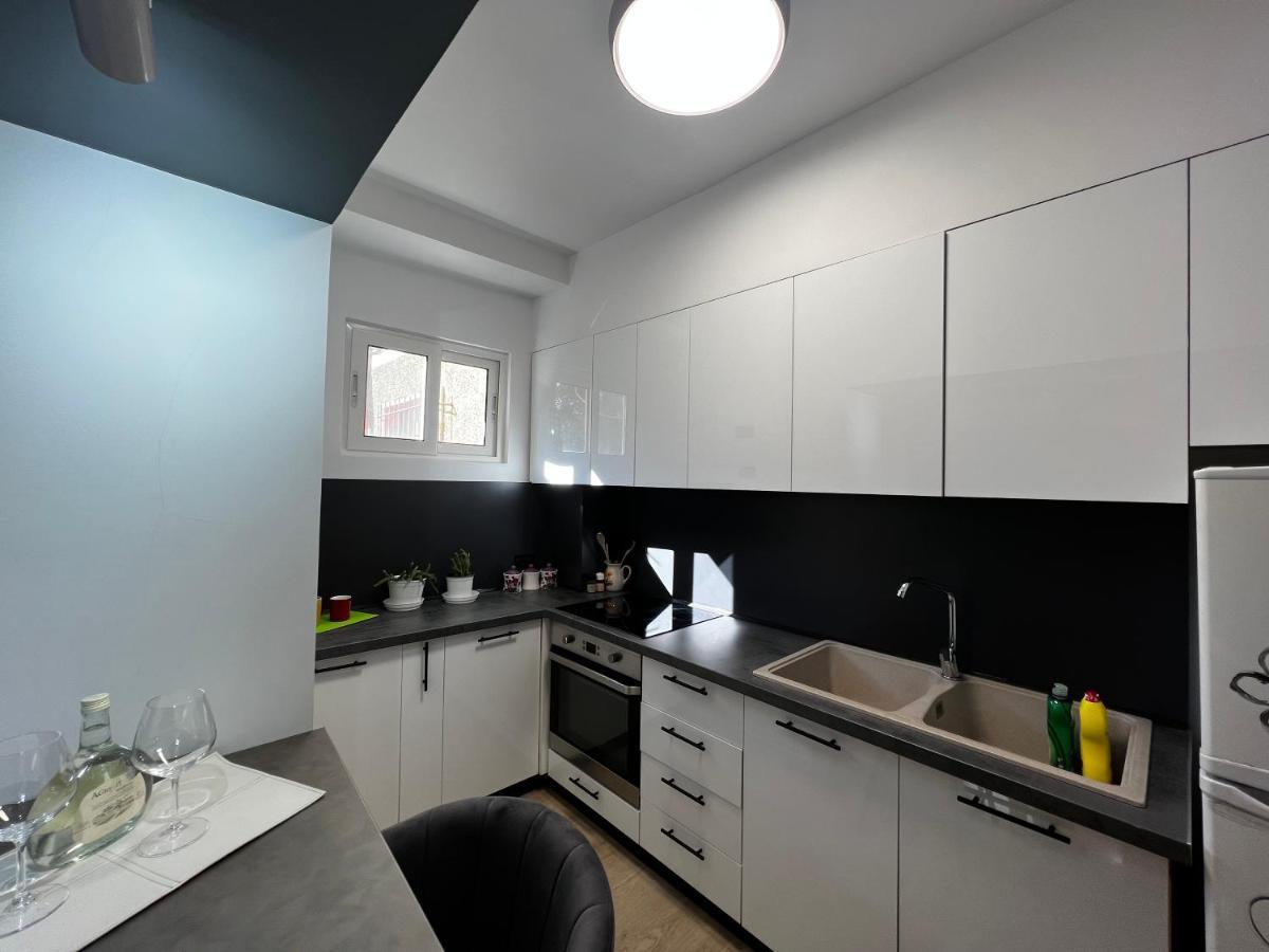Amion Apartment In Center Of Tirana Exterior photo