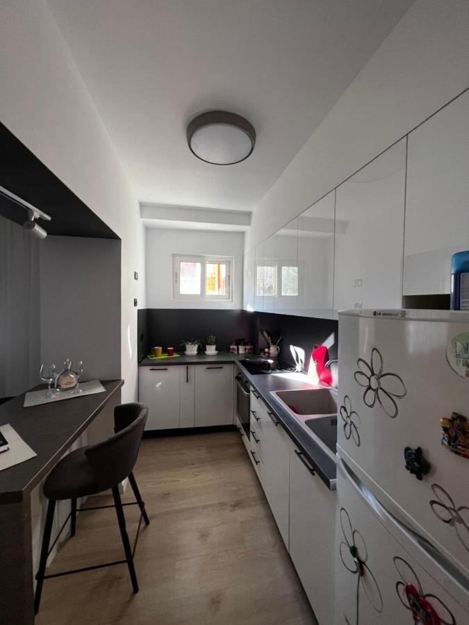 Amion Apartment In Center Of Tirana Exterior photo